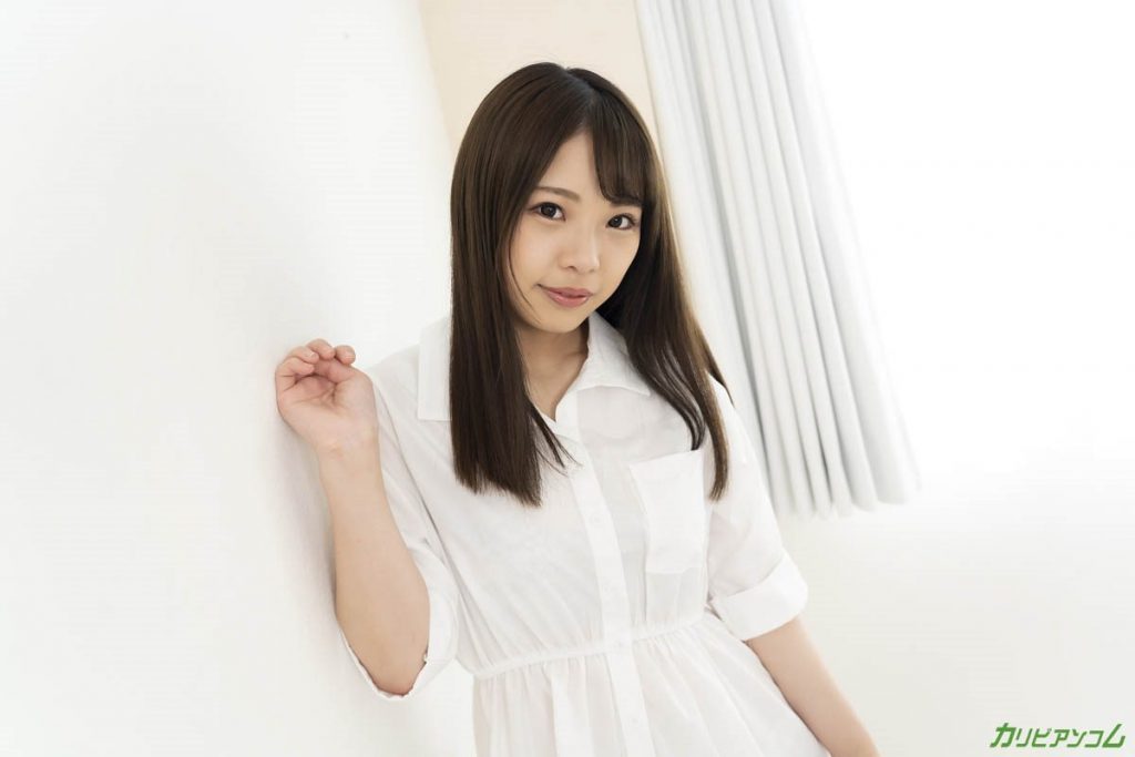 無修正デビューする穂高ひな